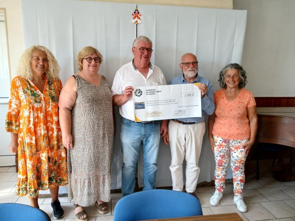 L&rsquo;association AOC de Villers sur mer reçoit un chèque de la Fondation du Grand Orient de France