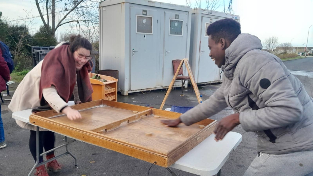 Le jeu comme refuge – Itinérance ludique pour publics vulnérables